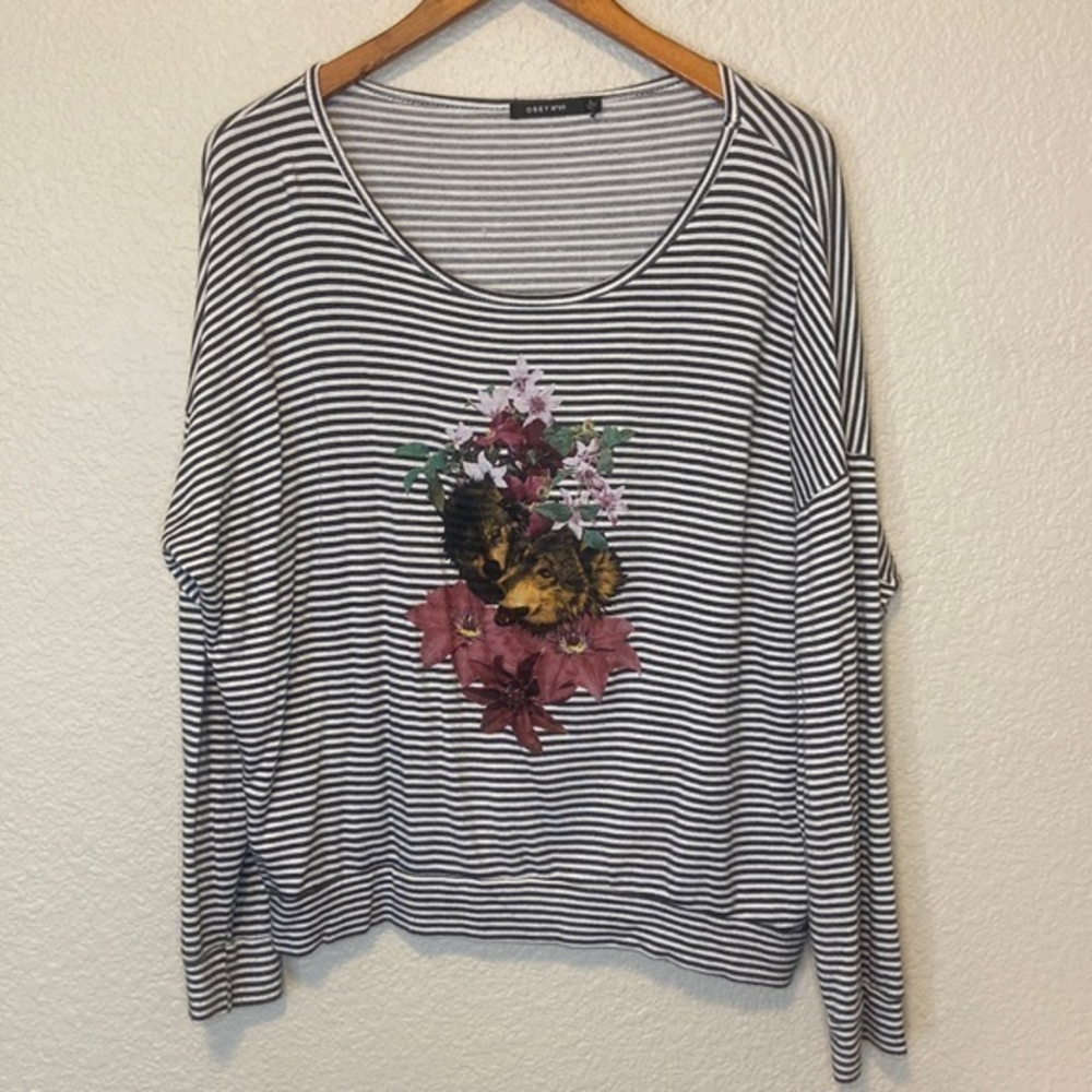 Obey Off the‎ Shoulder Long Sleeve Shirt Large